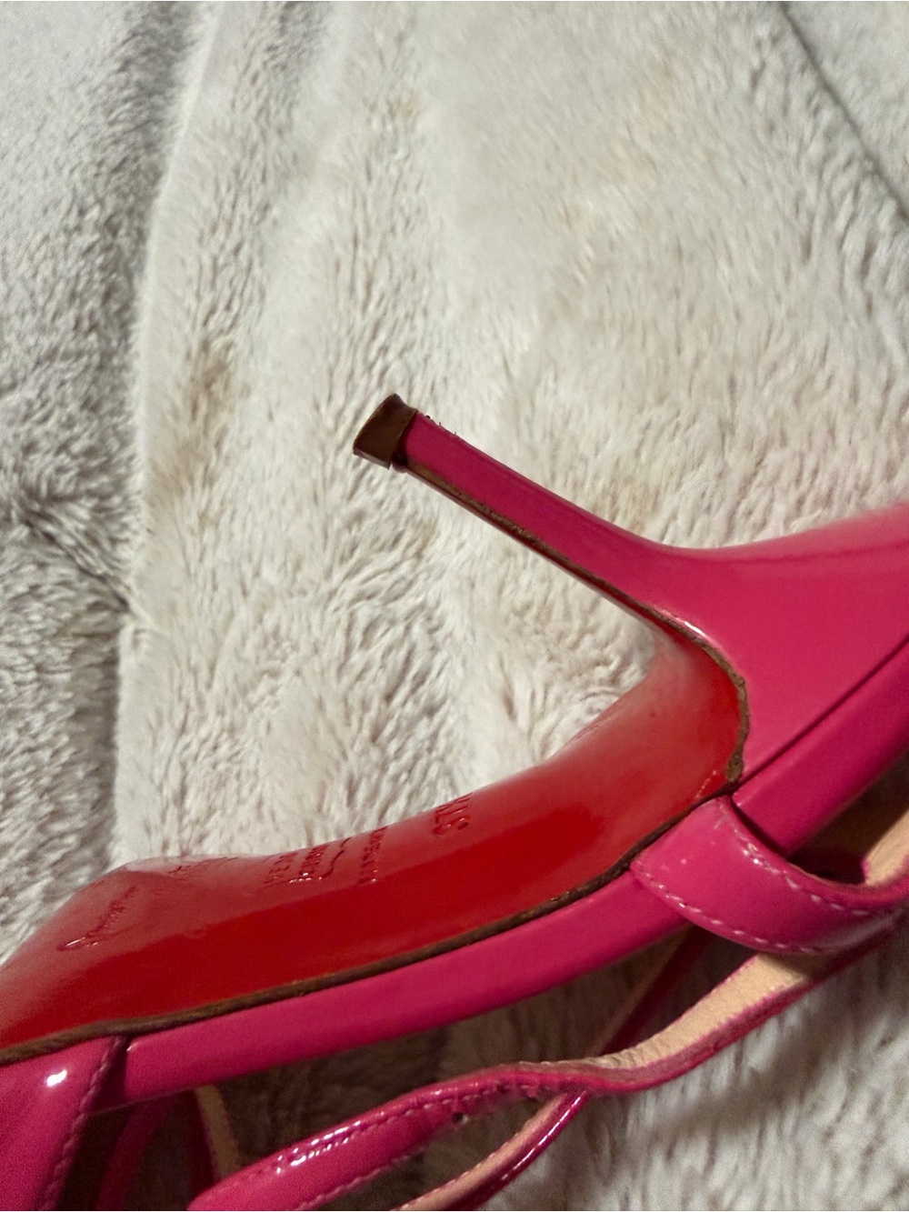 Gorgeous Christian Louboutin Red Heels - Picture 13 of 13